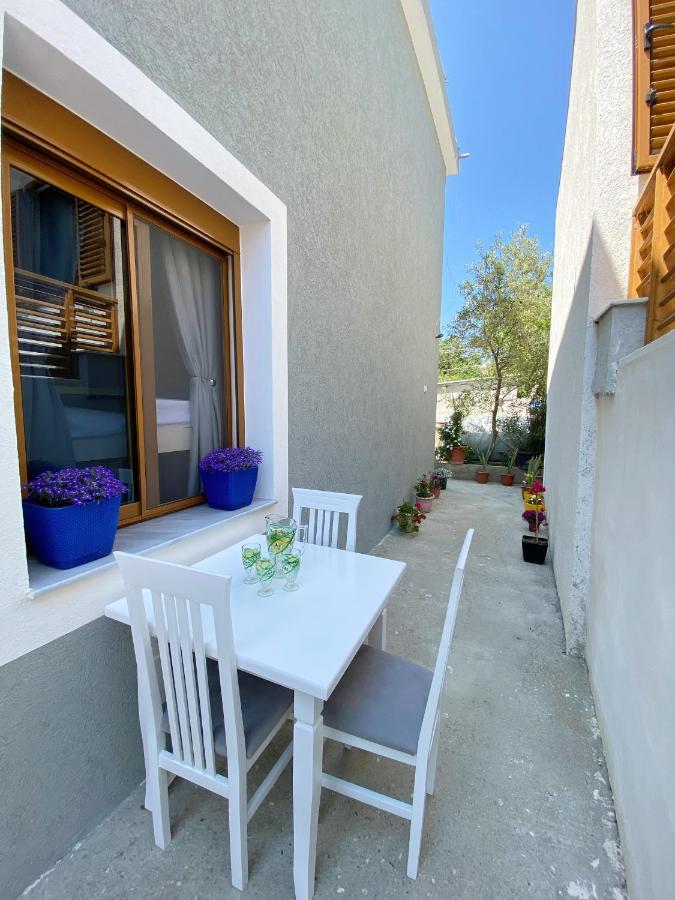 Sunny Guest House Vlorë Eksteriør bilde