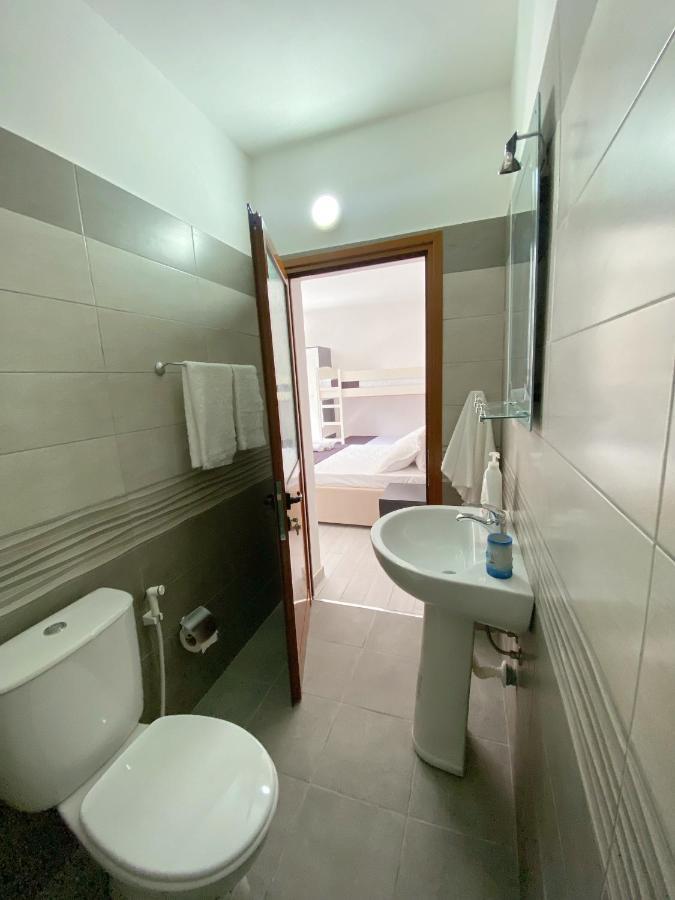 Sunny Guest House Vlorë Eksteriør bilde